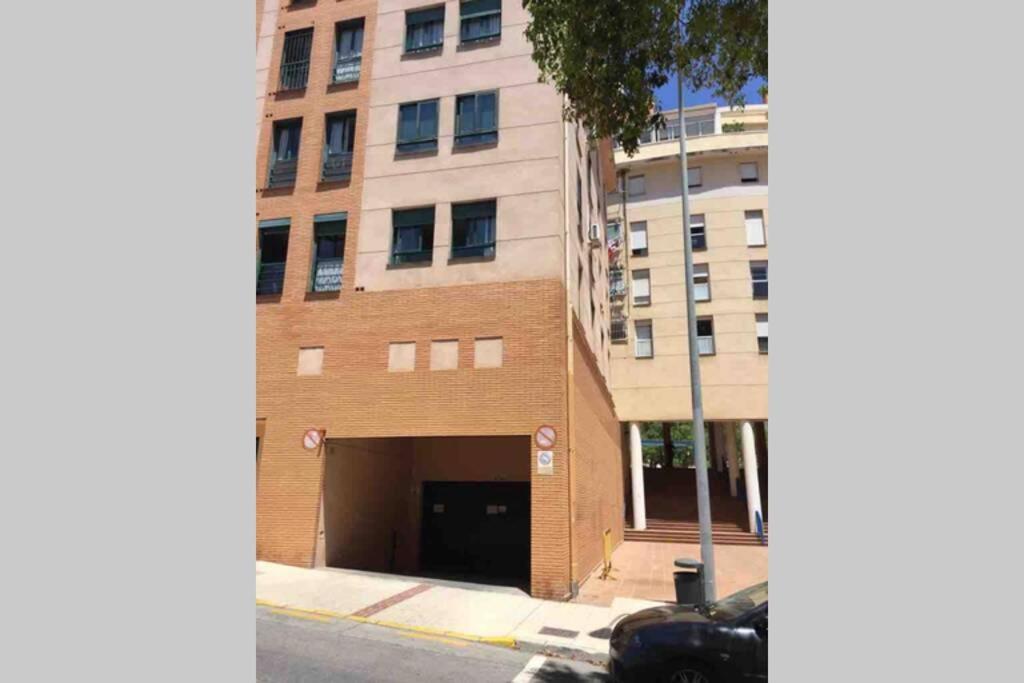 Confortable-Tranquilo Apartamento Junto Al Centro Málaga Eksteriør bilde