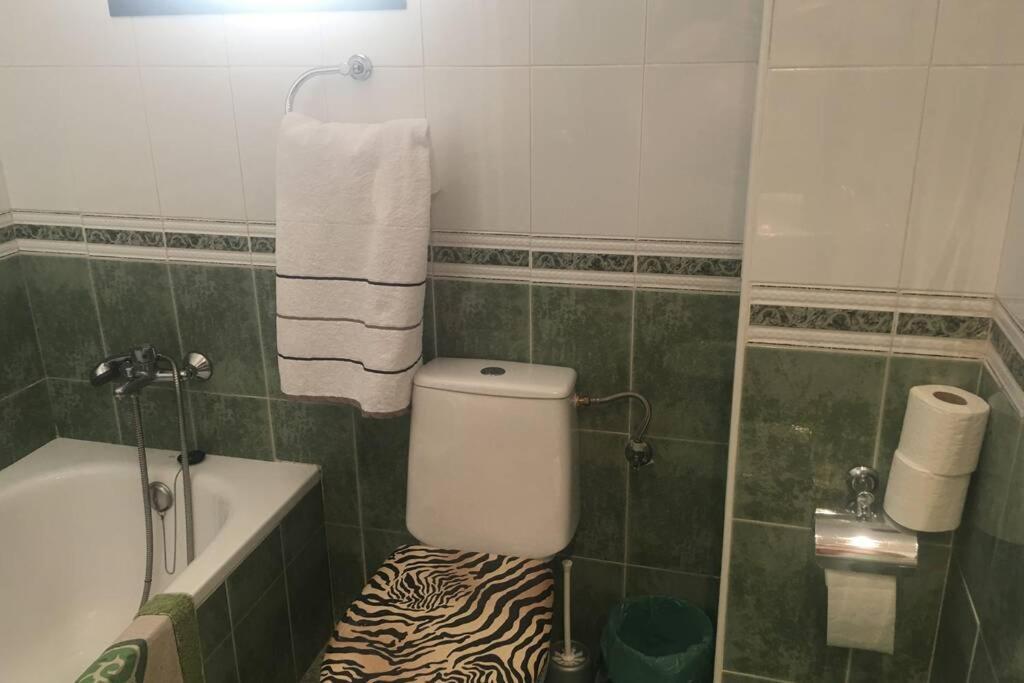 Confortable-Tranquilo Apartamento Junto Al Centro Málaga Eksteriør bilde